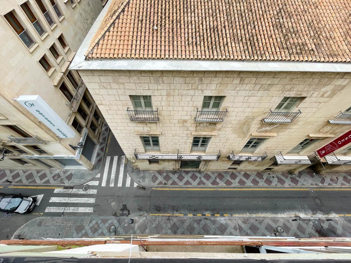 Piso En Primera Linea Con Vistas Al Castillo Alacant