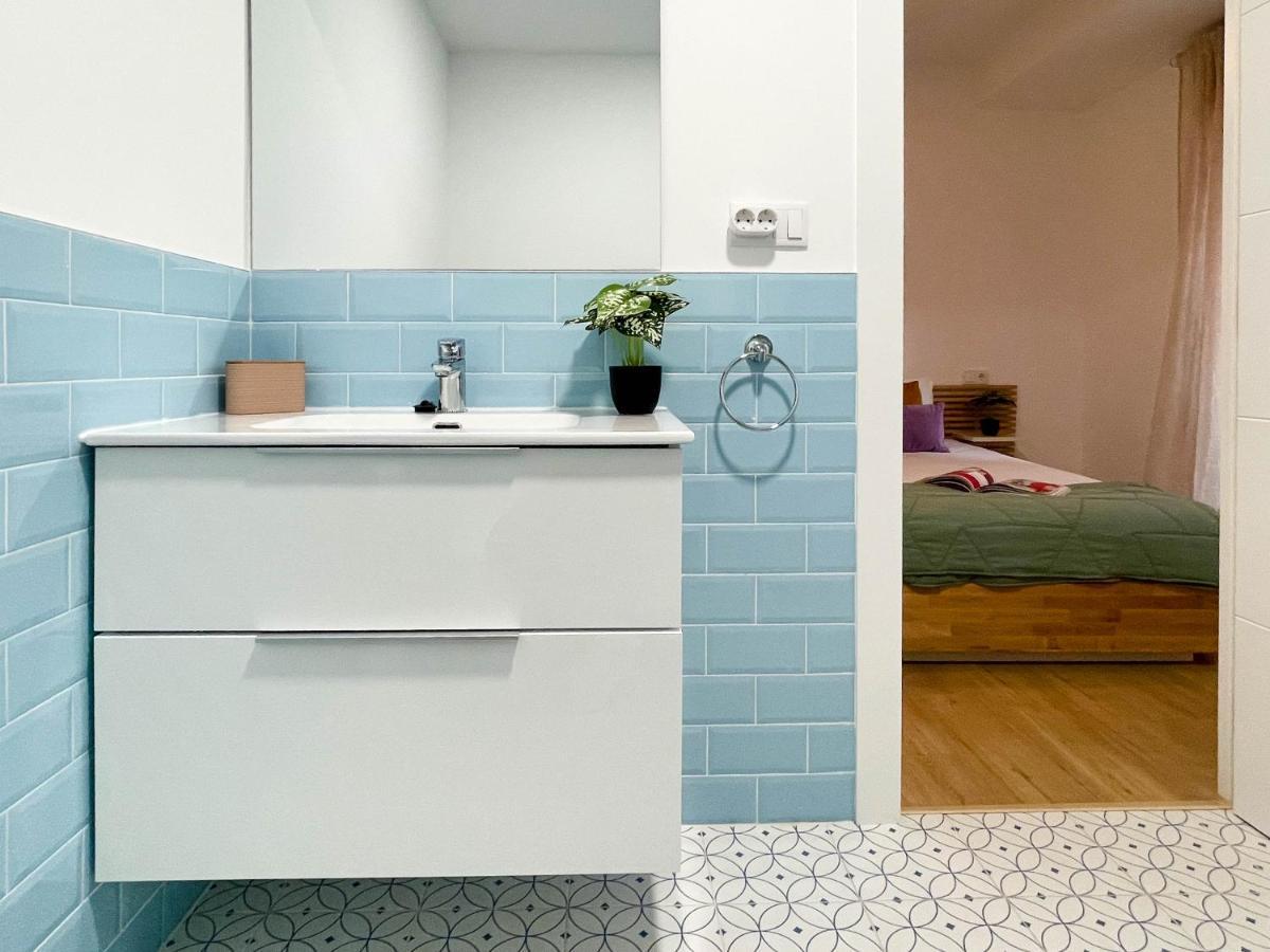 Apartament Piso En Primera Linea Con Vistas Al Castillo *